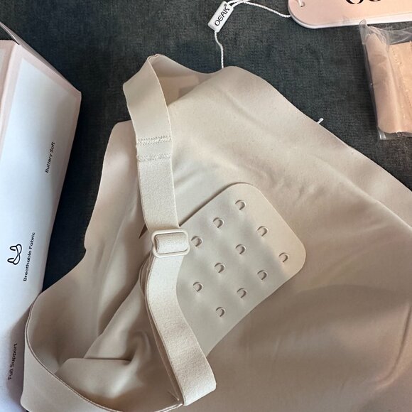 NWT, OEAK Womens Deep V Bra - Picture 6 of 8